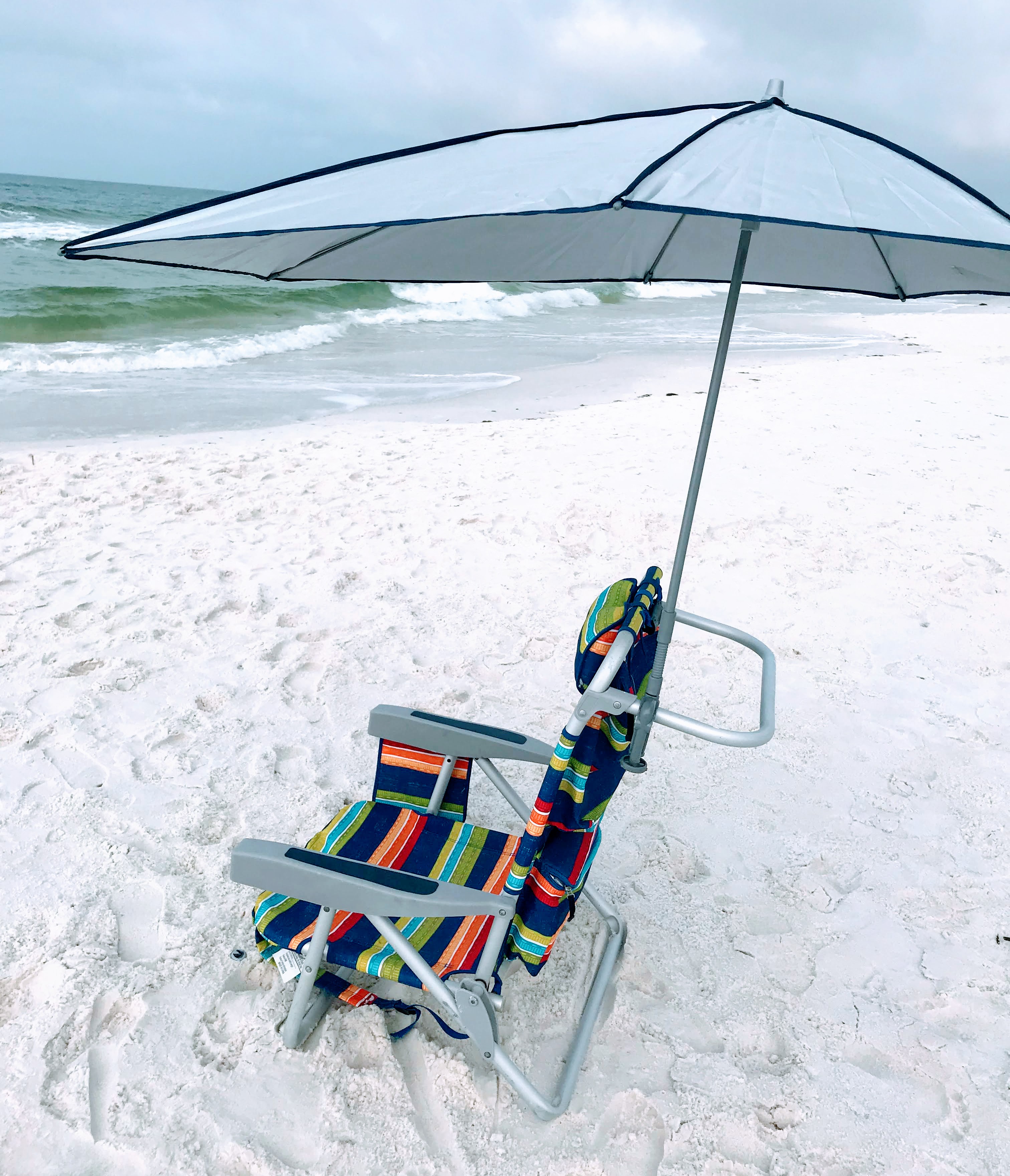 beach chair with rio clamp on umbrella