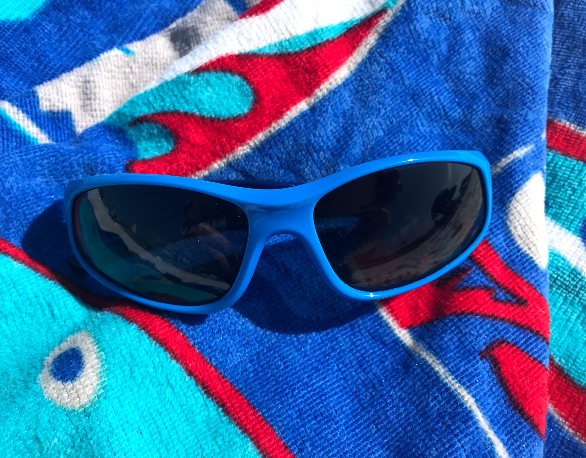 sunglasses for kids at the beach