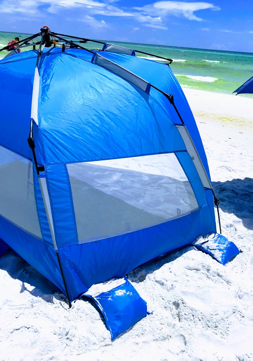 beach pop up tent