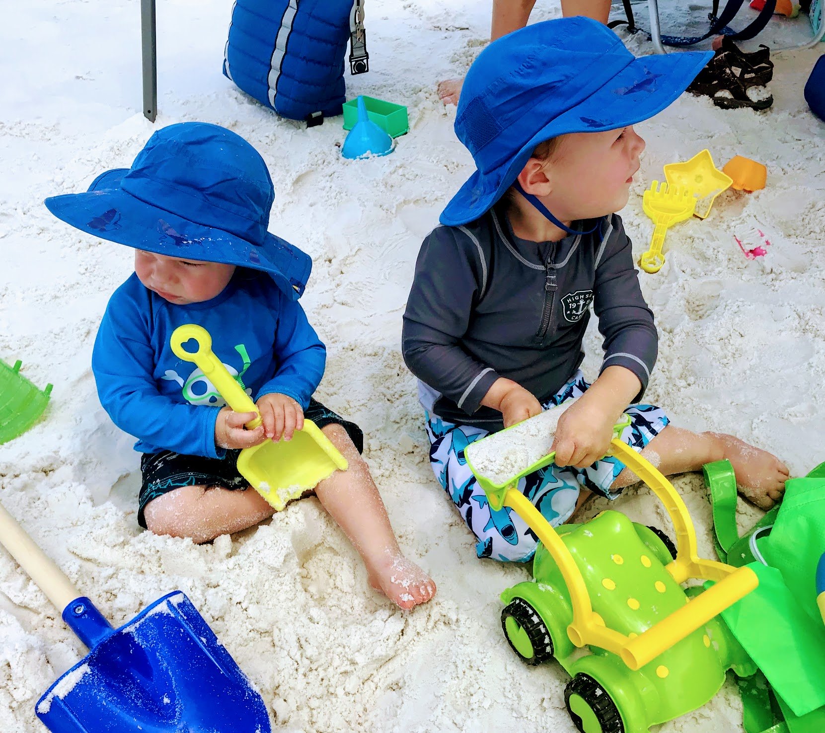 beach sand toys