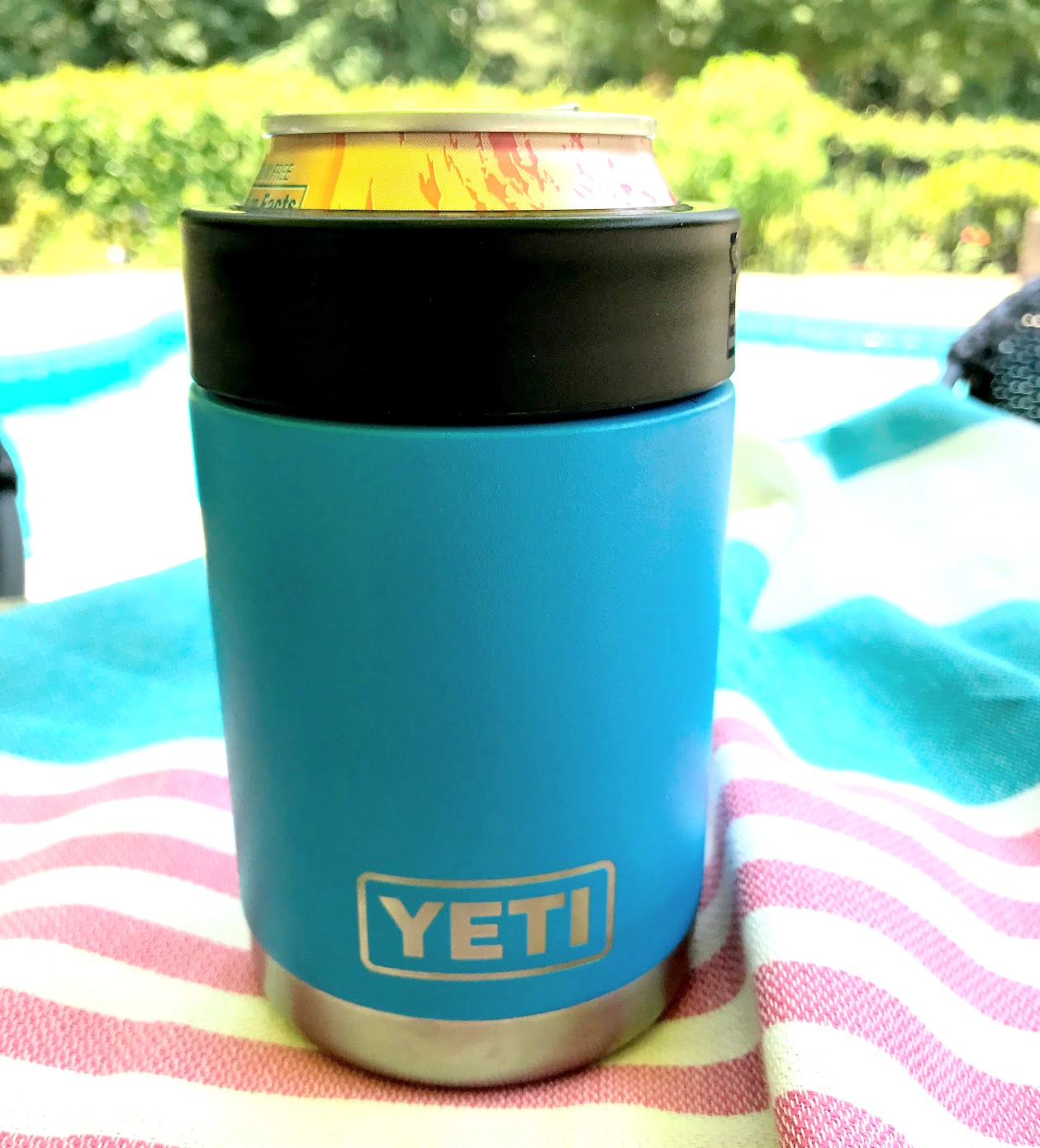 YETI Neoprene Drink Jacket Coozie Koozie Dark Blue “Built for the Wild” -  New!